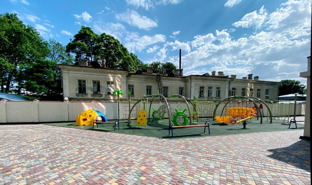 Italian Boulevard Modern Apartment Одеса Екстериор снимка
